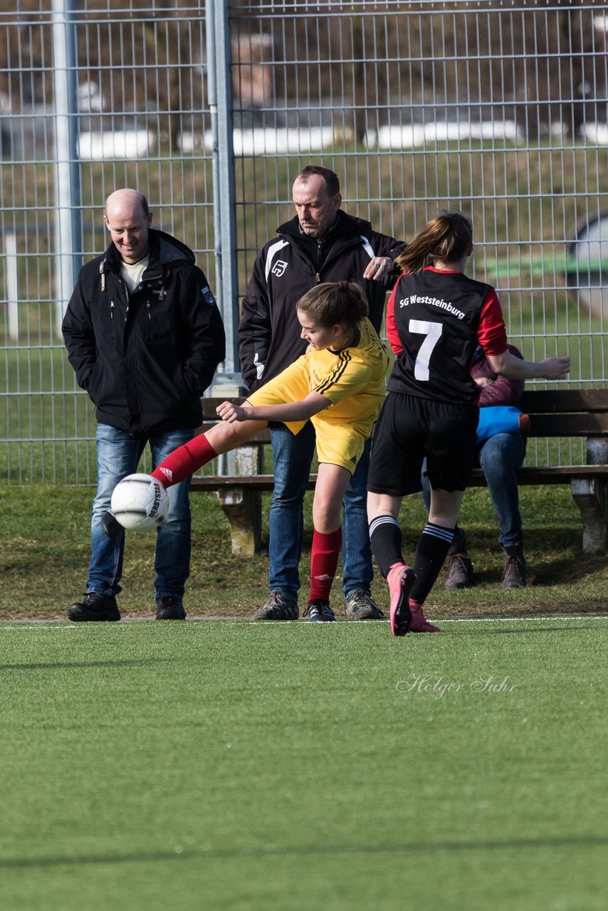 Bild 83 - B-Juniorinnen SG Weststeinburg/Bei - SV Fisia 03 : Ergebnis: 1:2